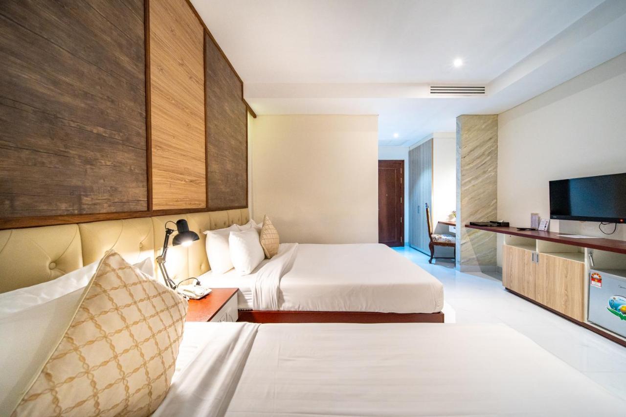 แอลซีเอส โฮเทล แอนด์ อพาร์ตเมนต์ Hotel พนมเปญ ภายนอก รูปภาพ
