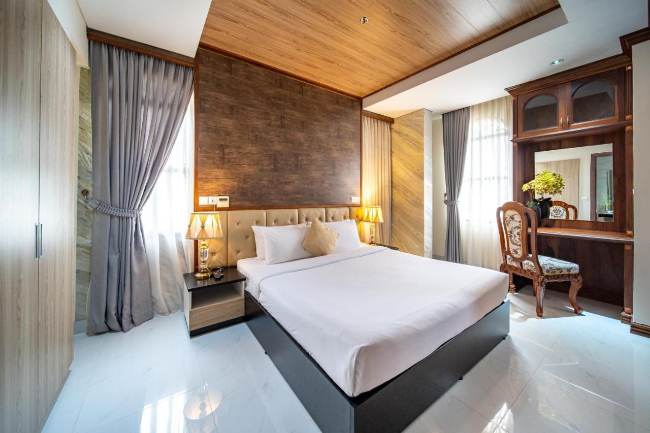 แอลซีเอส โฮเทล แอนด์ อพาร์ตเมนต์ Hotel พนมเปญ ภายนอก รูปภาพ